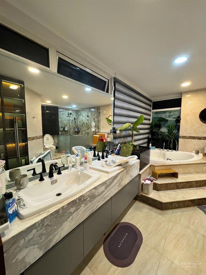 Bán căn penthouse saigon pearl, view sông thoáng mát