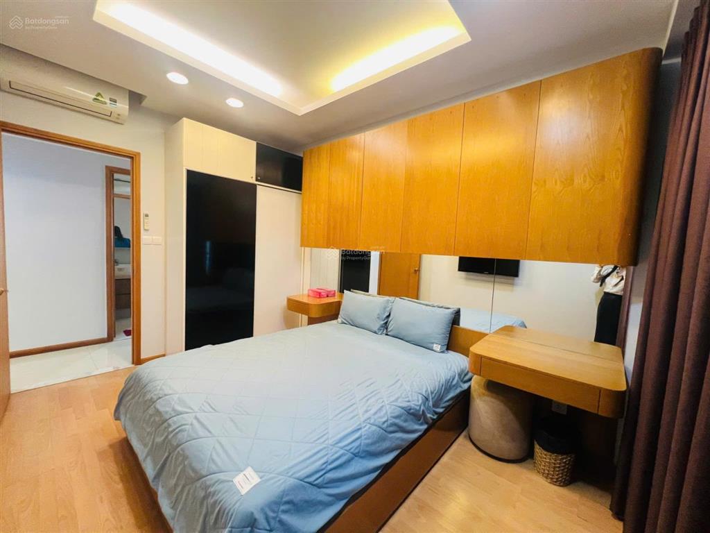 Bán căn hộ saigon pearl 3pn  3wc  141m2 căn góc đầu hồi view đẹp, giá tốt