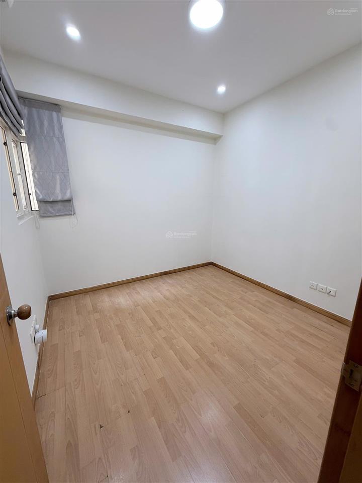 Bán nhanh căn hộ 2pn  90m2 giá tốt 8,9 tỷ còn thương lượng