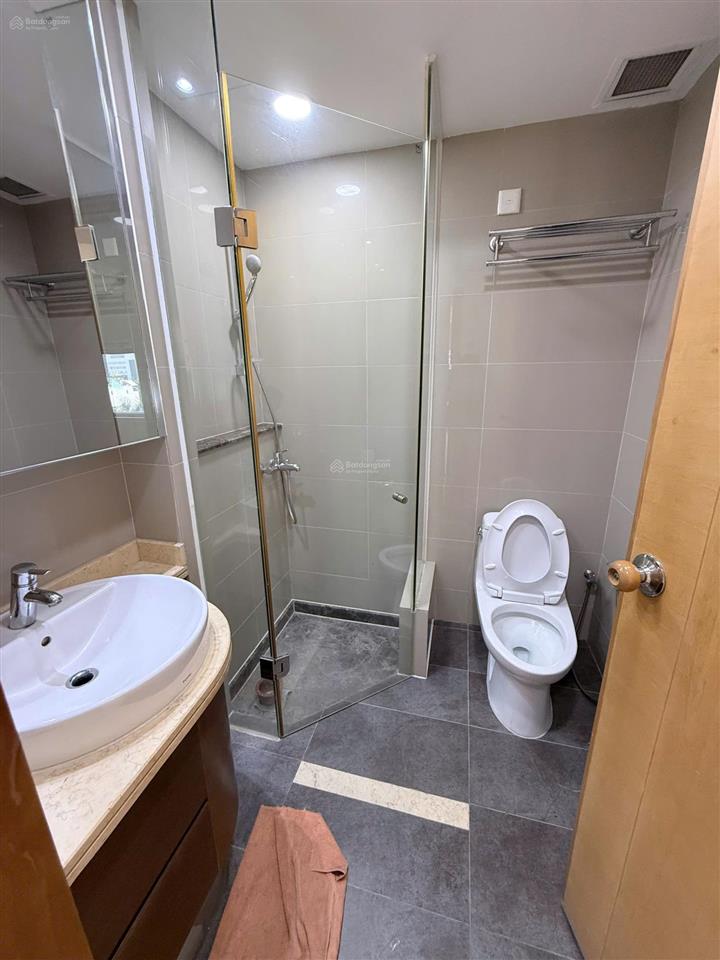Bán nhanh căn hộ 2pn  90m2 giá tốt 8,9 tỷ còn thương lượng