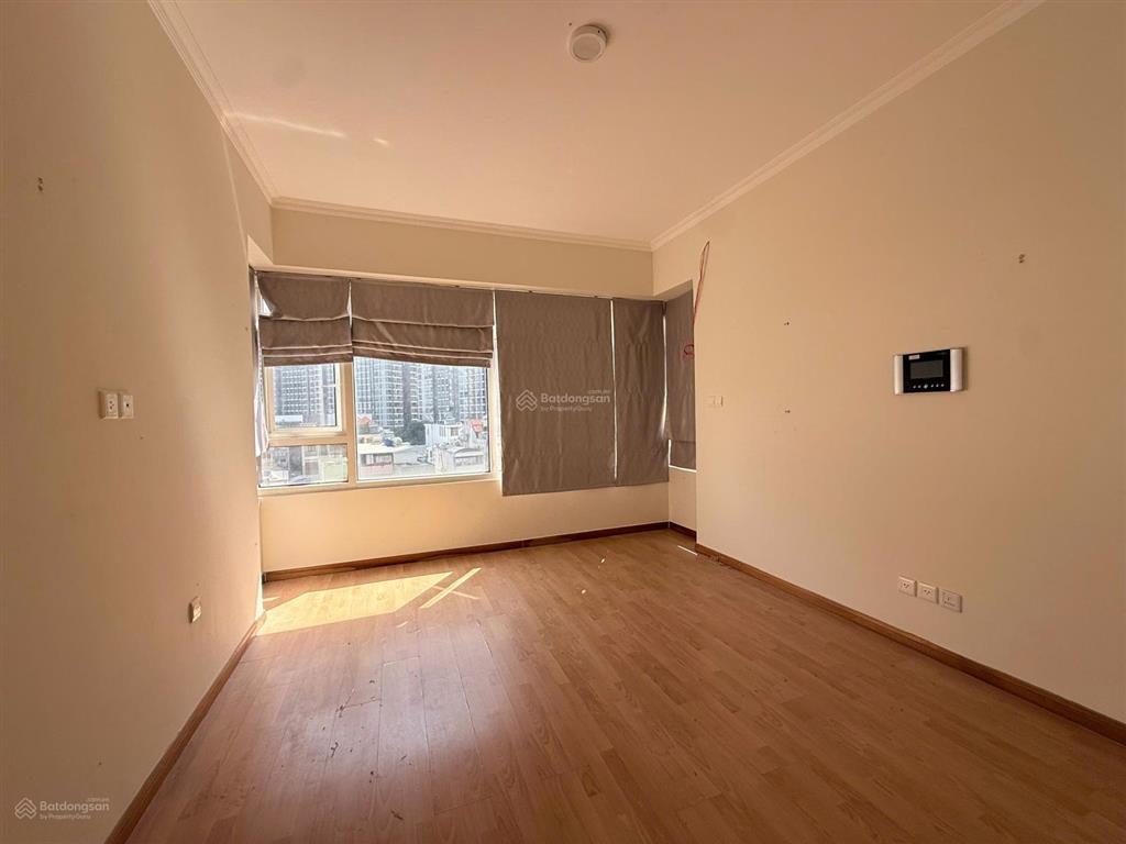 Bán nhanh căn hộ 2pn  90m2 giá tốt 8,9 tỷ còn thương lượng