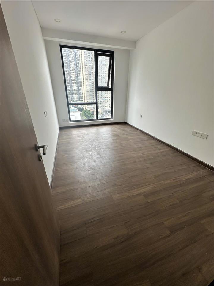 Bán căn góc 4pn  3wc  158m2 view trực diện sông
