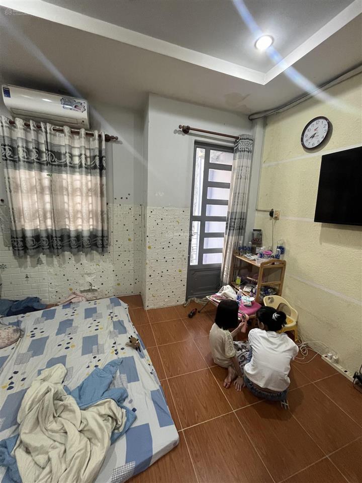 Hxh sát mặt tiền 4x12,5 tân quý tân phú