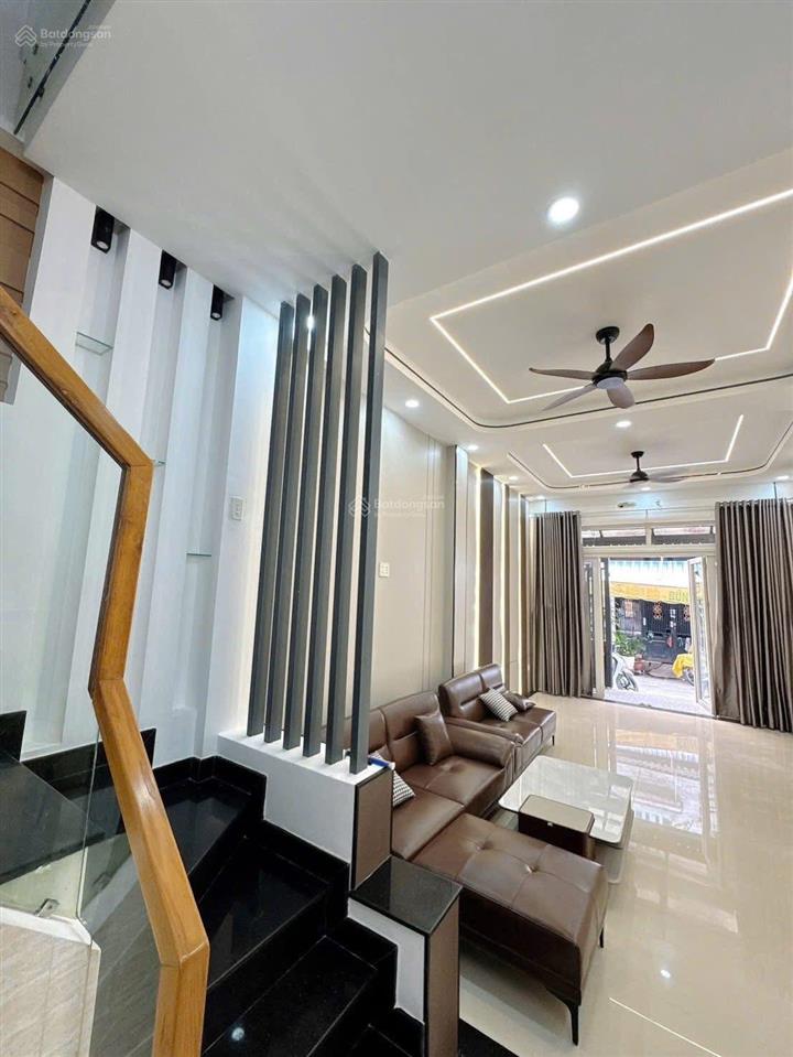 Mặt tiền 3 lầu 4x22m dương quảng hàm p5 gò vấp
