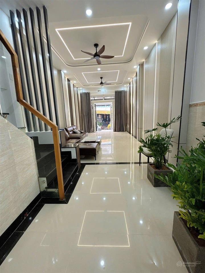 Mặt tiền 3 lầu 4x22m dương quảng hàm p5 gò vấp