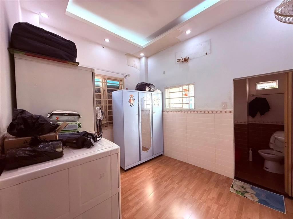 Sát hxh 3 lầu 6pn nguyễn văn lượng gò vấp