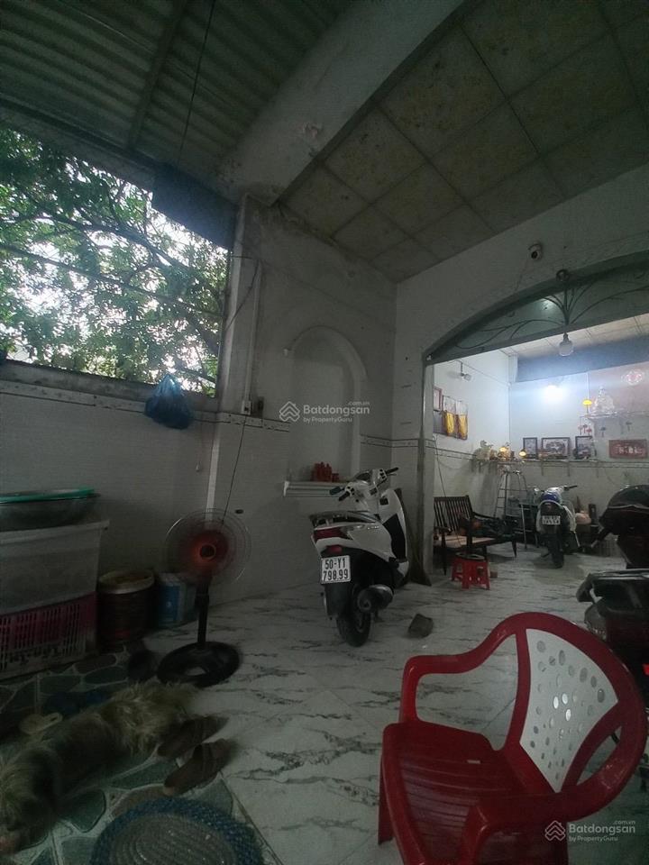 Nhà sổ hồng riêng 4x25m, lê thị hồng gấm hóc môn hơn 2 tỷ