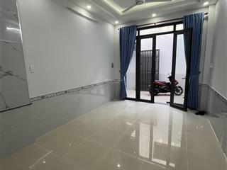 4 lầu 4pn nguyễn tri phương quận 10 quá hiếm