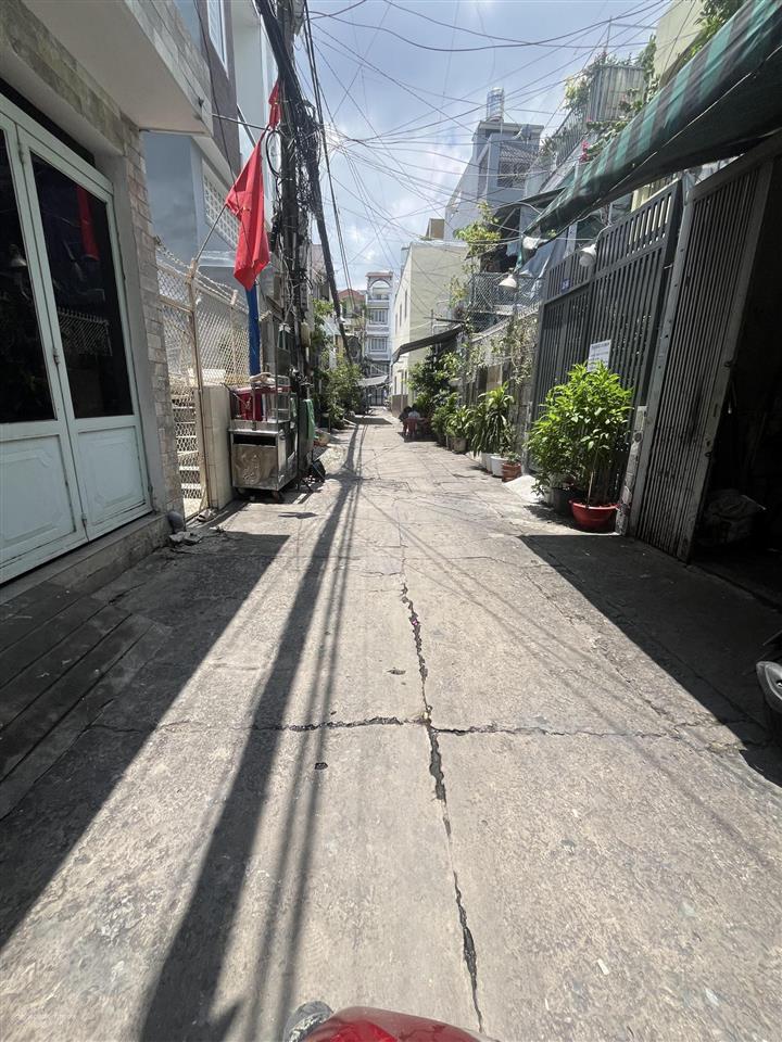 Bán nhà hẻm xe hơi 4,9 x 11 phan văn hân bình thạnh