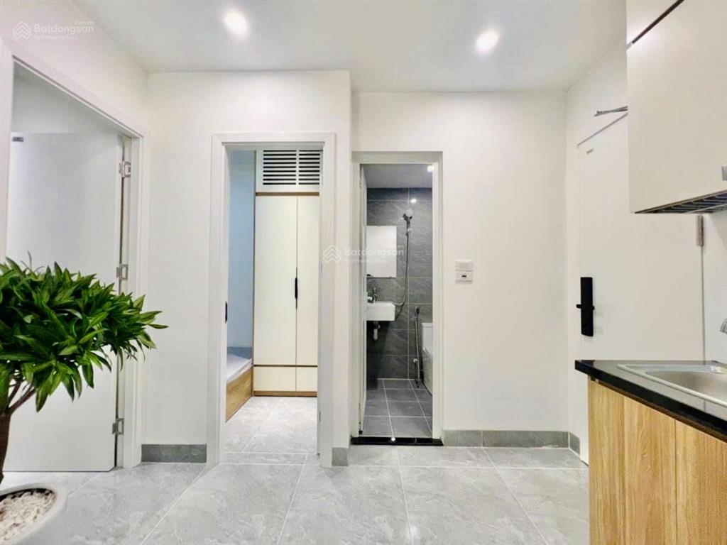 Chdv phố hàm nghi, cầu giấy, 55mx9t, giá 14.79 tỷ, 8p 1k1n, ô tô đỗ trước nhà vài bước ra mặt phố.
