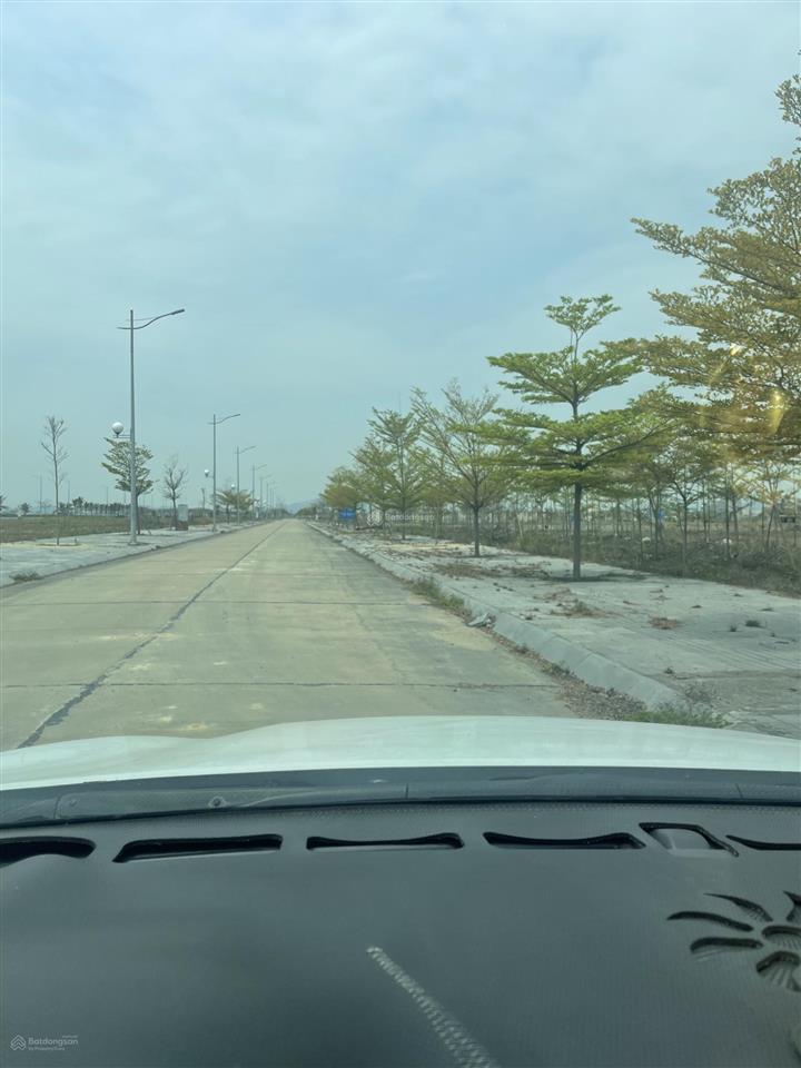 Bán đất nền căn bt diễn loan 300m2 giá 18tr/m2 view cc noxh rẻ nhất thị trường