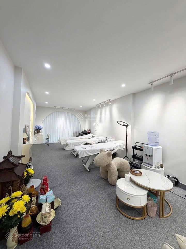 Cho thuê mặt bằng kinh doanh 274a phố lạc trung
