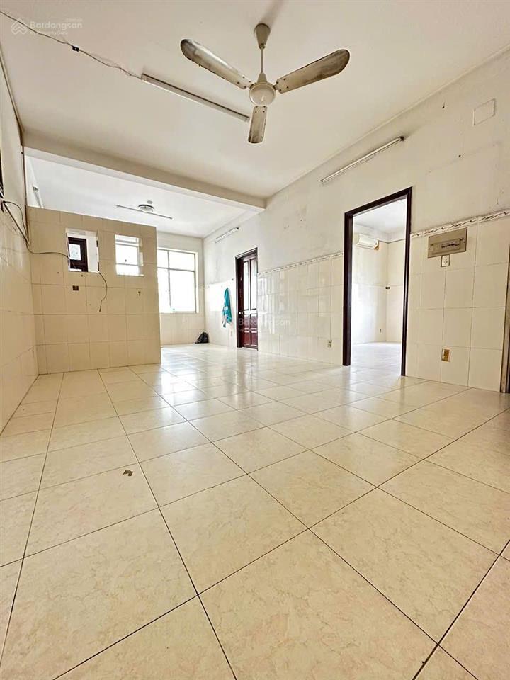 Bán căn hộ chung cư nhất lan tại đ.lộ tẻ, 23tỷ, 72m2 giá tốt