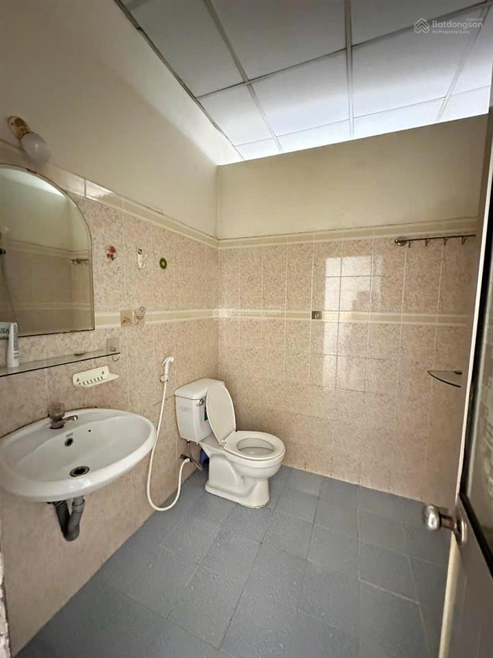 Bán căn hộ chung cư nhất lan tại đ.lộ tẻ, 23tỷ, 72m2 giá tốt