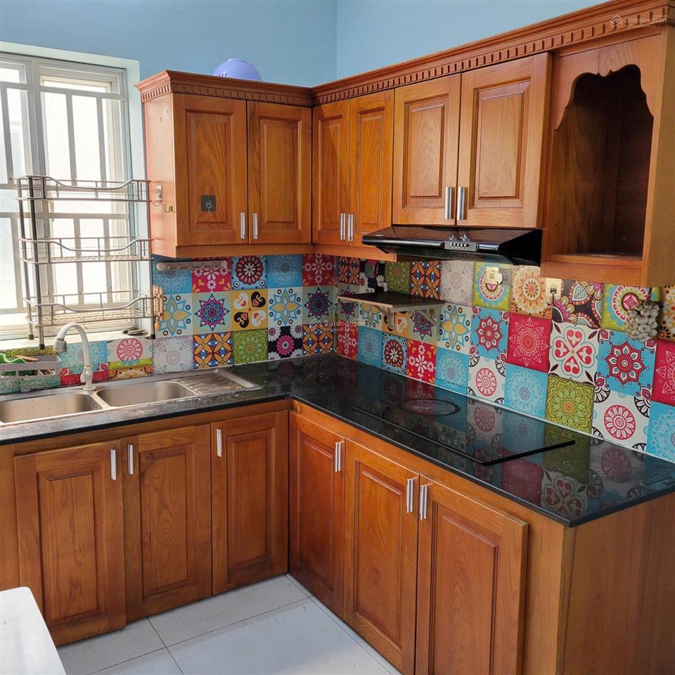 Cho thuê căn hộ nhất lan 3, 5,5 triệu, 60m2, 2pn, 1wc, bình tân, hcm