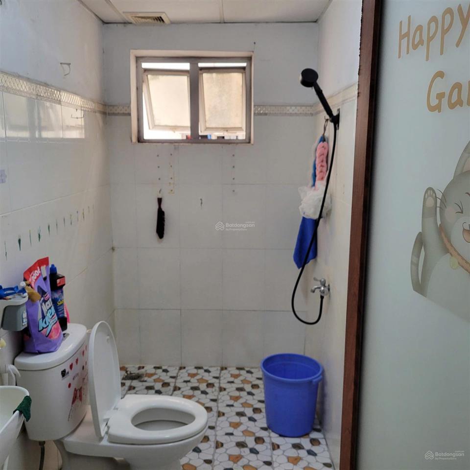 Cho thuê căn hộ nhất lan 3, 5,5 triệu, 60m2, 2pn, 1wc, bình tân, hcm