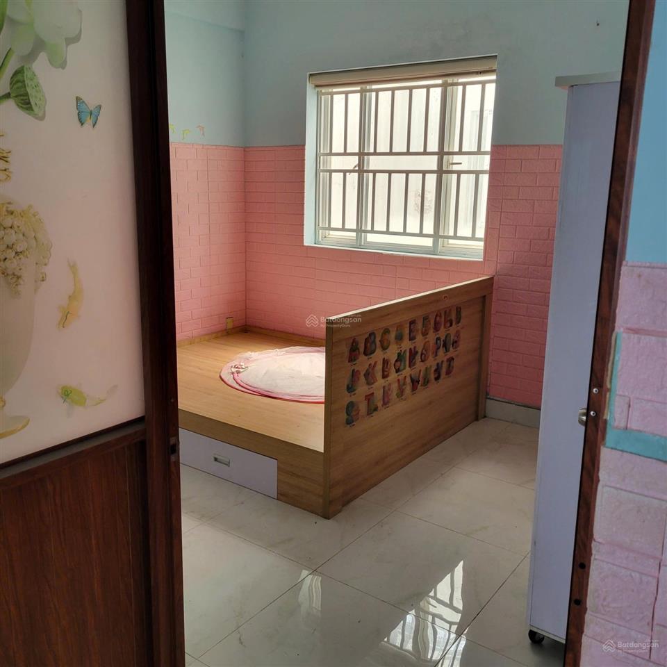 Cho thuê căn hộ nhất lan 3, 5,5 triệu, 60m2, 2pn, 1wc, bình tân, hcm