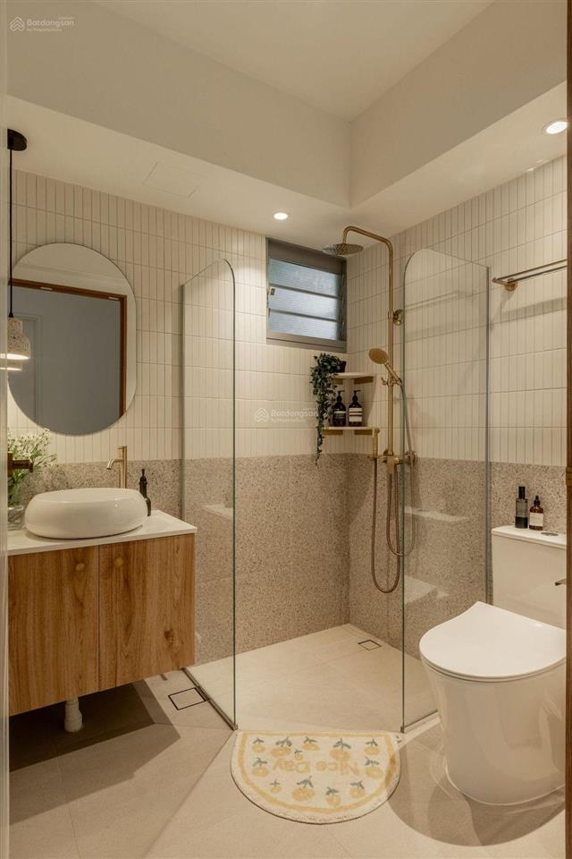 Bán nhà hxh khu phan đình phùng, phú nhuận  dt 4x11m, 4 tầng, 5pn  chỉ 8,6 tỷ bl