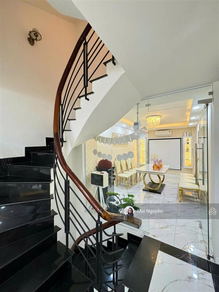 Bán gấp! nhà mới hẻm thông tứ phía phan đình phùng, pn  dt 3x13.5m, 4 tầng 4pn  chỉ 8.5 tỷ