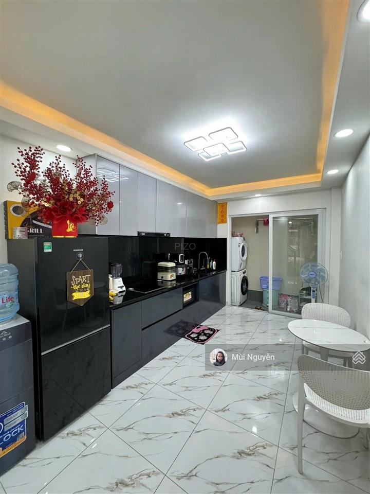 Bán gấp! nhà mới hẻm thông tứ phía phan đình phùng, pn  dt 3x13.5m, 4 tầng 4pn  chỉ 8.5 tỷ