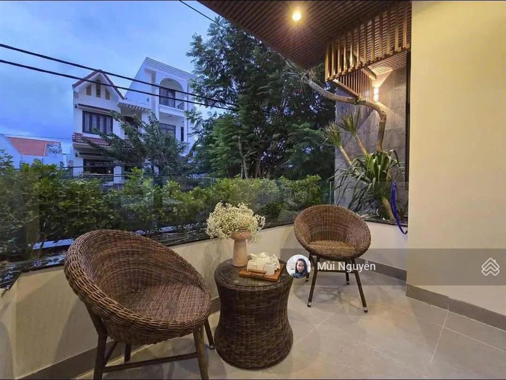 Vị trí vàng hiếm nhà bán hxh khu nguyễn cửu vân, sát bên quận 1  dt nh 4.6x14m, 3 tầng  9,9 tỷ