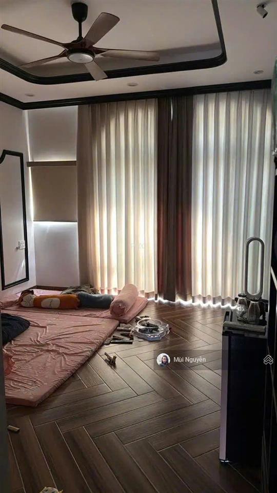 Nhà gần sân bay hẻm xe hơi nguyễn kiệm, phú nhuận  dt 4.3x17m, cn 71m2, 4 tầng 5pn  chỉ 13,5 tỷ