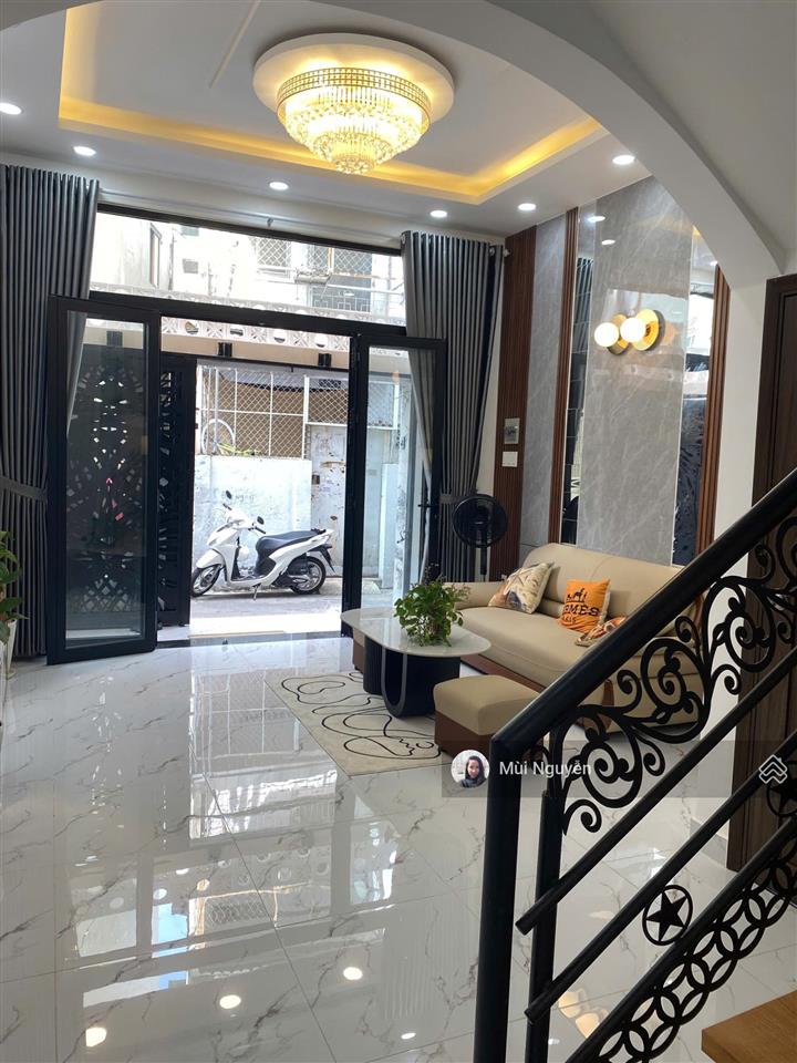Nhà mới full nội thất hẻm thông tứ phía phan đình phùng  nh 6.4x11.5m, 4 tầng 5pn  9.9 tỷ