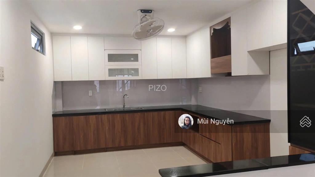 Vị trí vàng căn góc hiếm, hxh thông tứ phía lý chính thắng, q3  dt 3.5x12m, 4 tầng  chỉ 10.9 tỷ