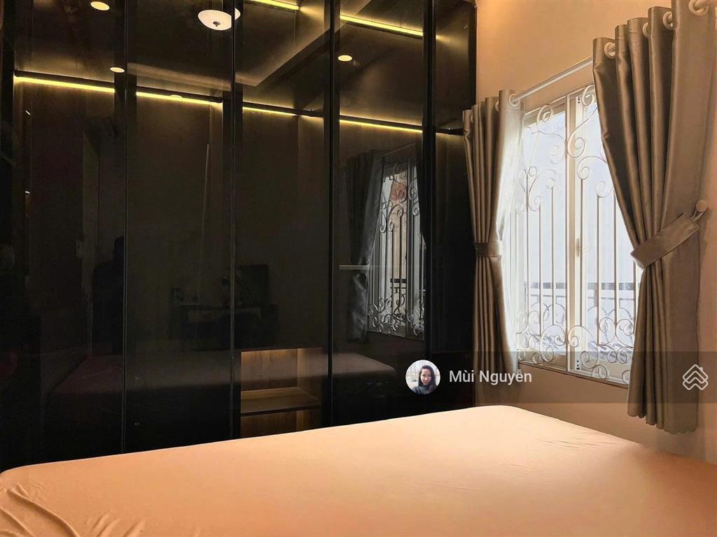 Cho thuê 1 phòng ngủ ban công  phan đình phùng, phú nhuận  9tr2