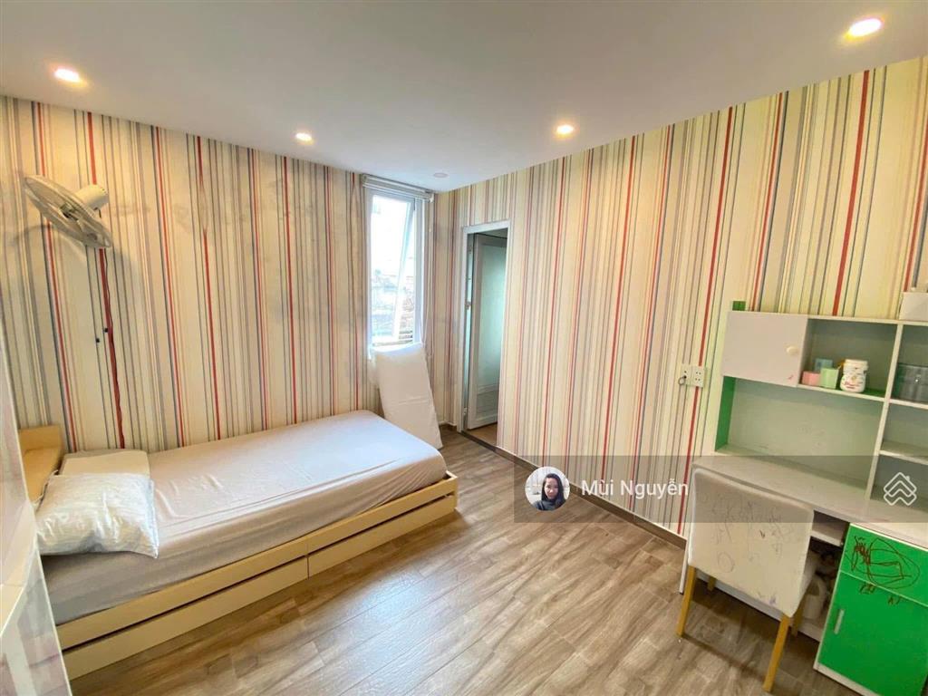 Cho thuê phòng studio 20m2 full nội thất  trần quang diệu, q3  5tr5/tháng