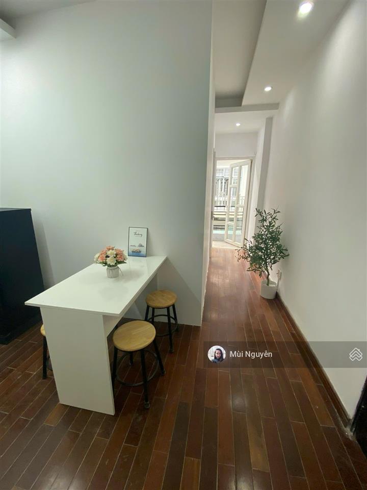 Cho thuê 2 phòng ngủ ban công 60m2 full nội thất  hxh nguyễn thái bình, p12, tân bình  9tr8/tháng