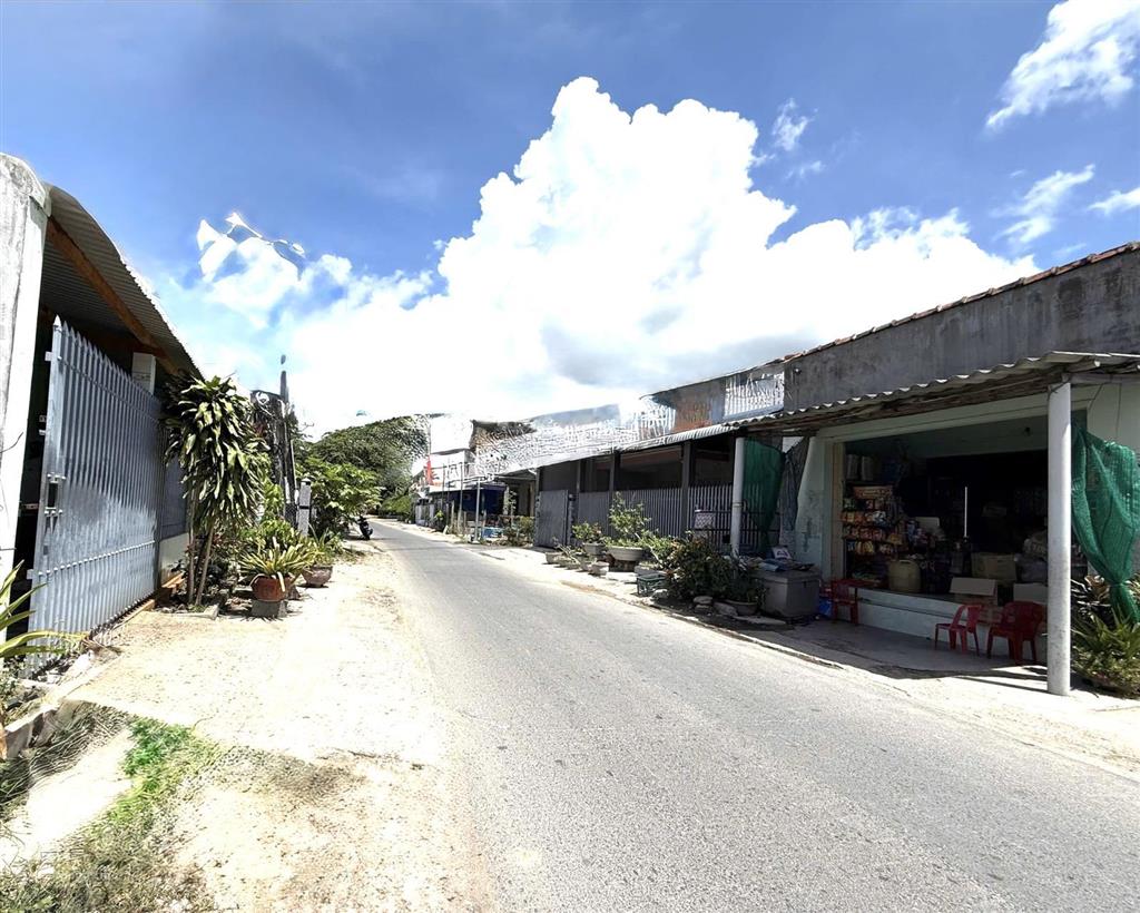 Đất trục chính ninh mã đại lãnh, gần biển qh đường 20m, giá 1. xxtỷ