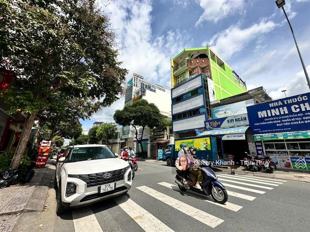 Bán nhà hxh hoàng hoa thám, p. 13, tb 7.5x21m, cn 143m² nhà 3 lầu giá rẻ 23 tỷ 0941 732 *** cherry
