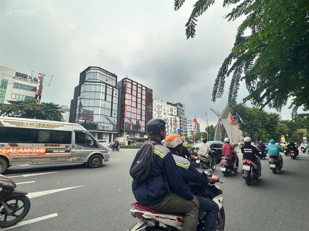 Góc 222mt đường nguyễn thái bình, p.4, q.tân bình 6x19m, giá 22.9 tỷ0941 732 *** cherry