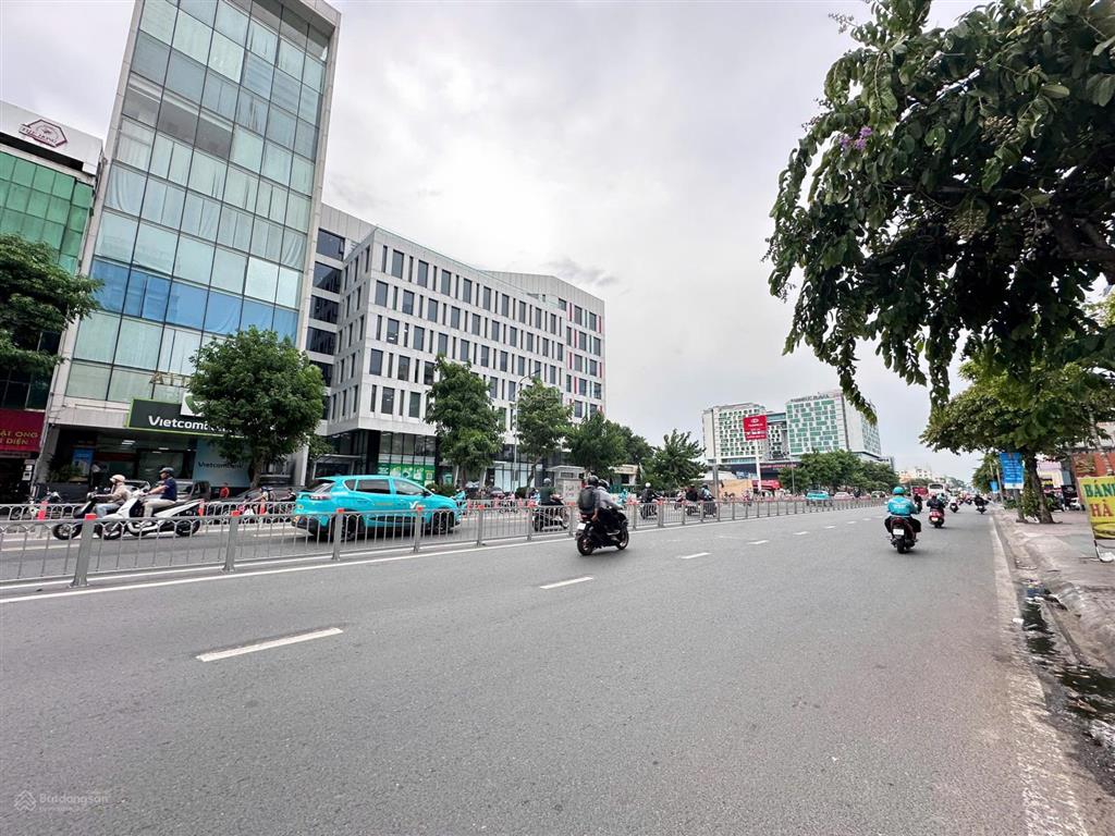 Bán nhà mt ấp bắc, p.13, tân bình 4,3x15m  63m2 trệt 2 lầu giá chỉ 16.9 tỷ  0941 732 *** cherry