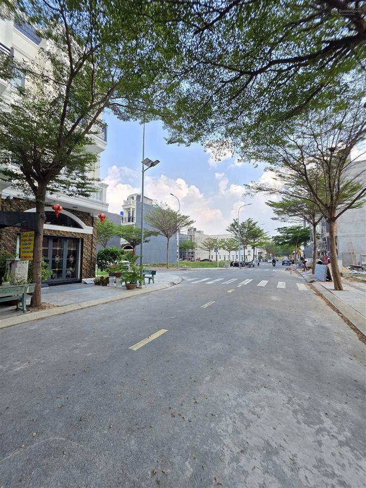 Nhà 1t2l mới, hoàn công, đầy đủ nội thất kdc icon central, gần chợ thông dụng, vincom, ngã 6 an phú