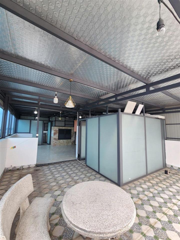 Tòa nhà văn phòng, góc 2 mặt tiền, 5 tầng hoàn công, có hầm + thang máy, kdc sau lưng bigc go dĩ an