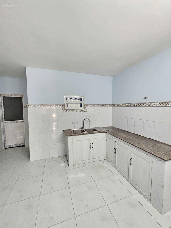 Hiếm+rẻnhà cấp 4, gác lửngmặt tiền đường vàm suốigần chợ bình an, làng đại học, đường bắc nam 3