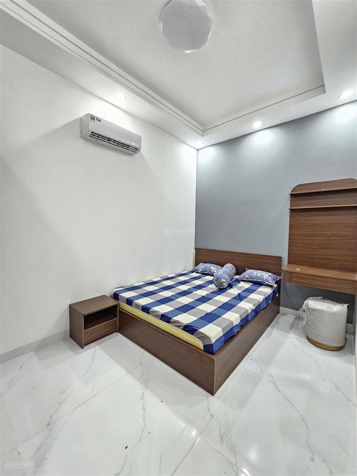 Nhà ngộphoàn côngđầy đủ nội thấtkdc phú hồng thịnh gần ngã tư miếu ông cù, chợ phú phong