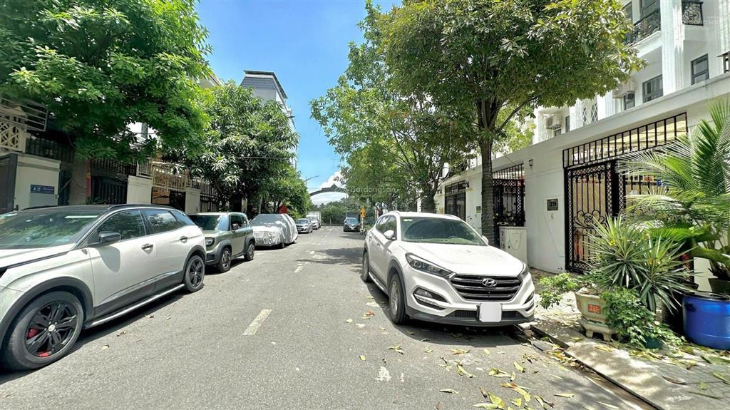 Nhà phố hoàn công kdc hoàng nam ngay đào duy từ, gần hội trường đông hòa, trường học các cấp