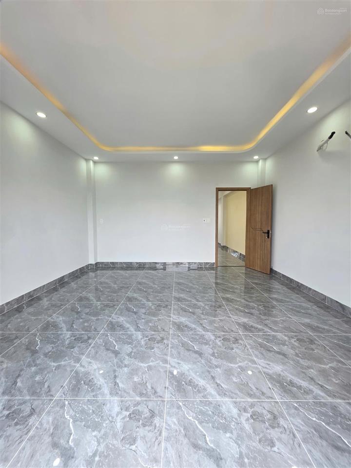 Trả giá là bánnhà đúc 4 tấm hoàn công, đầy đủ nội thất, mặt tiền công viên khu đông hòa c