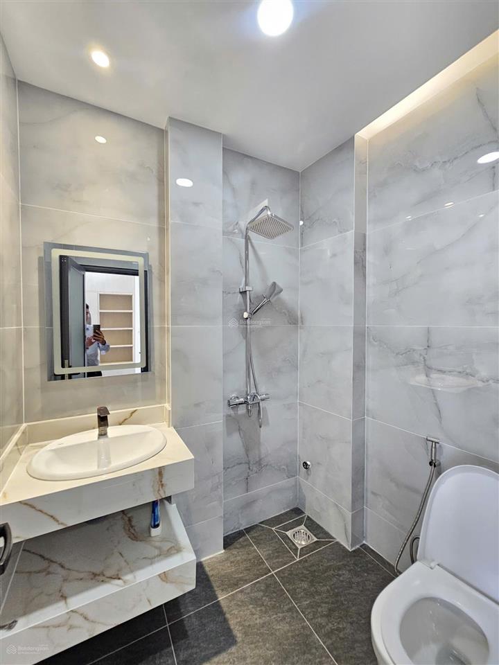 89,7m29ty300nhà 3 lầu 1 lửnghoàn côngđầy đủ nội thấtmặt tiền đường đông minh kinh doanh ok