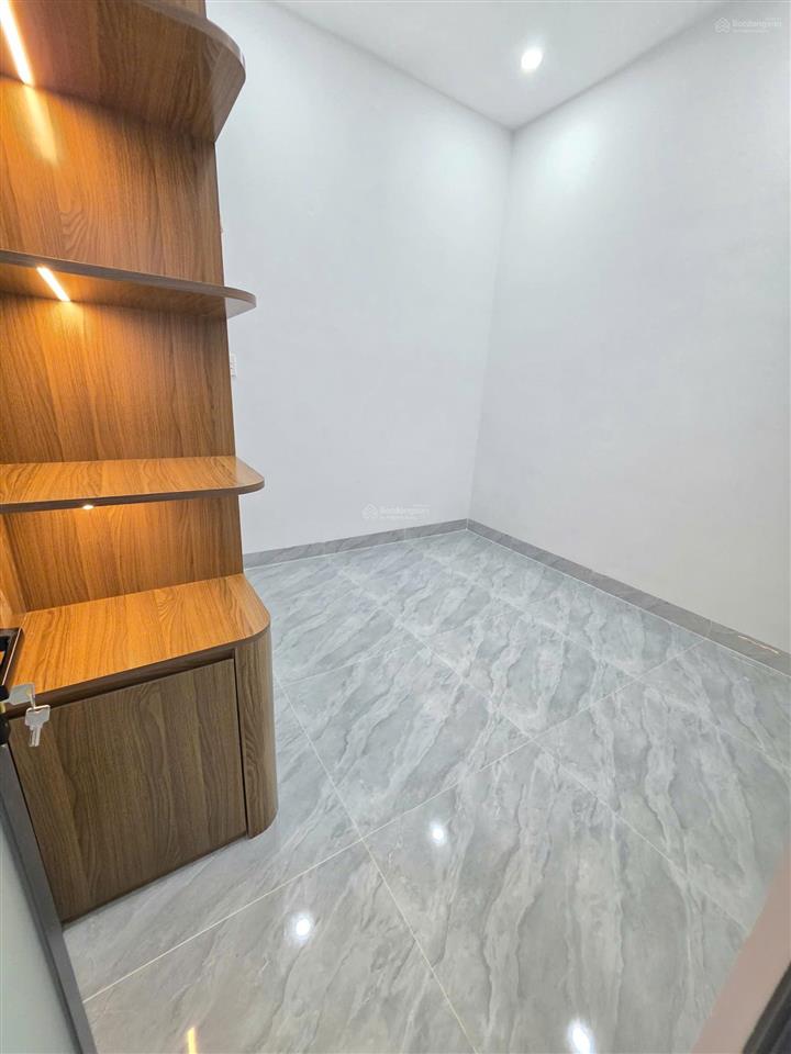 Nhà mới gần ngã tư chiêu liêu, hẻm ra đường trần thị dương, lê hồng phong chỉ 200m, có pn dưới