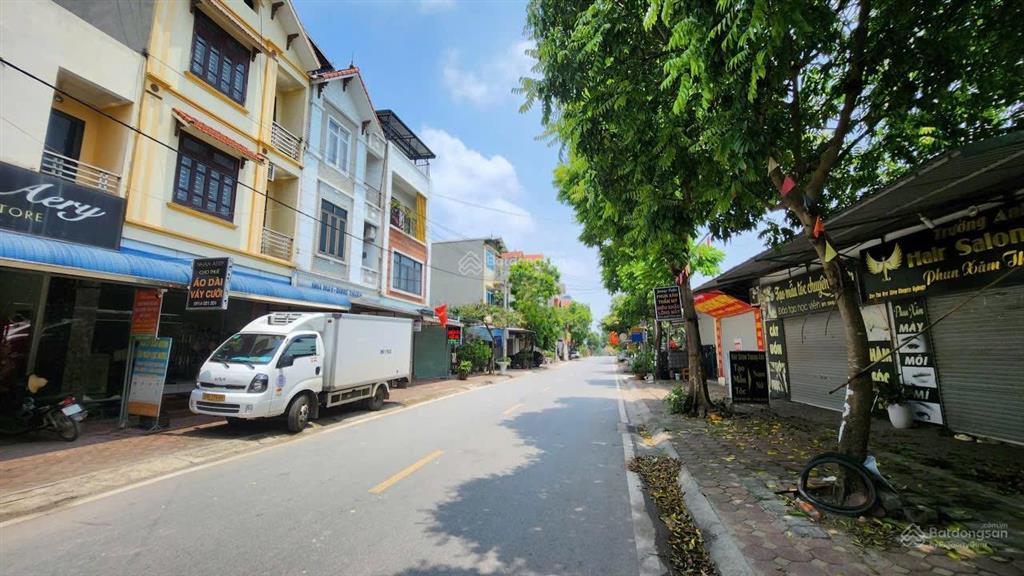 Siêu phẩm kinh doanh 50m2 . đất phường chương mỹ dt = 50m2 .mt=h= 5m . sâu=10m . 0972 076 ***