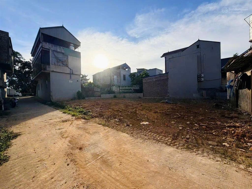 Bán lô đất làn 2 quốc lộ 6 tại xã xuân mai. cơ hội đầu tư đón đầu sóng hạ tầng