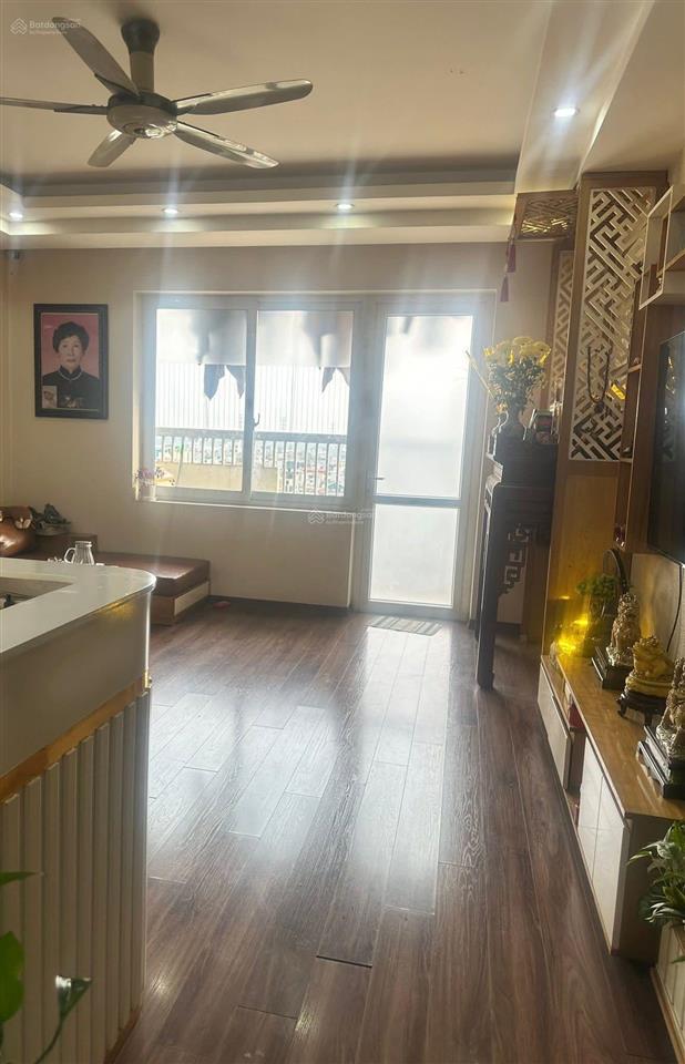 Bán chcc k35 tân mai 2pn  2wc 91m2 full nội thất 7.4 tỷ, sđcc,  0984 583 ***
