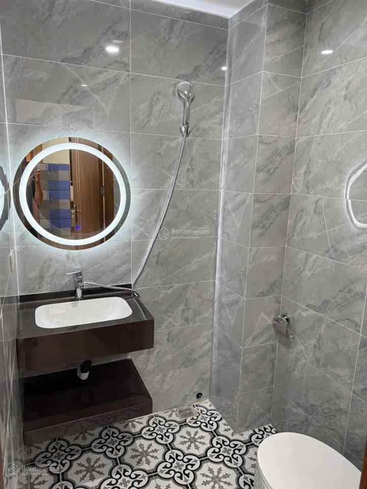 Bán chcc 3pn  2wc tòa ba hàng a 282 lĩnh nam, 5tỷ75 full nội thất, sđcc,  0984 583 ***