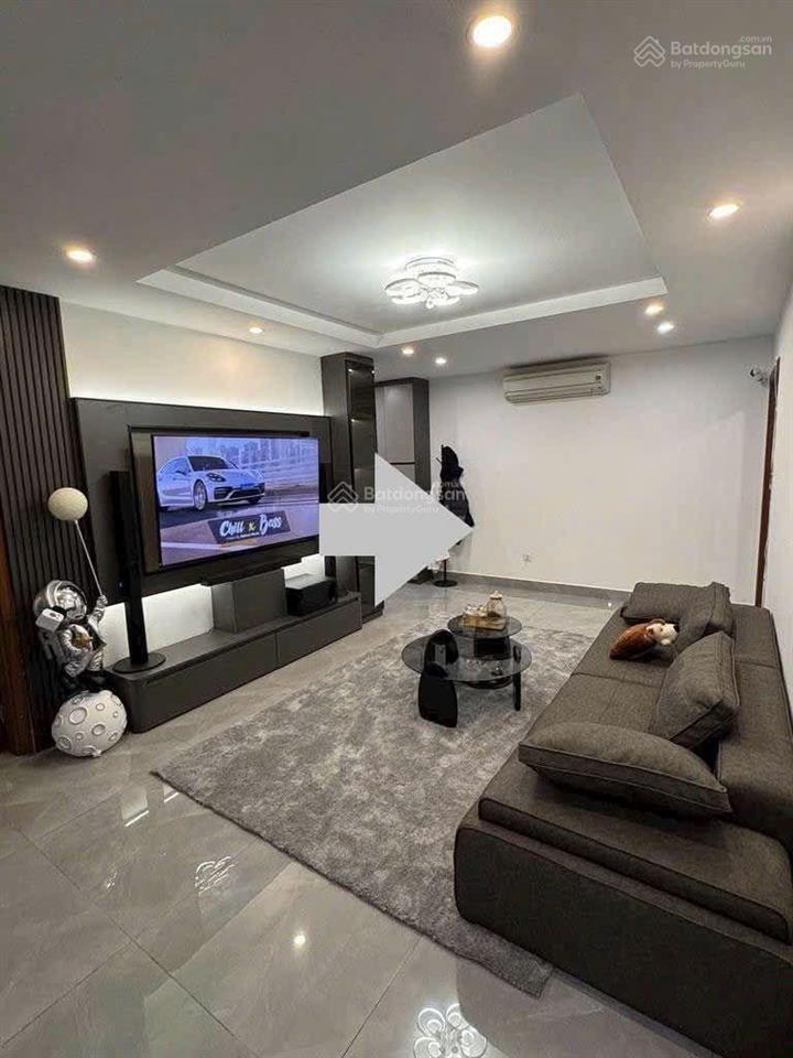 Bán chcc hateco 3pn  2wc hoàng mai, 90 m2, giá 5,6 tỷ full nội thất, sđcc,  0984 583 ***