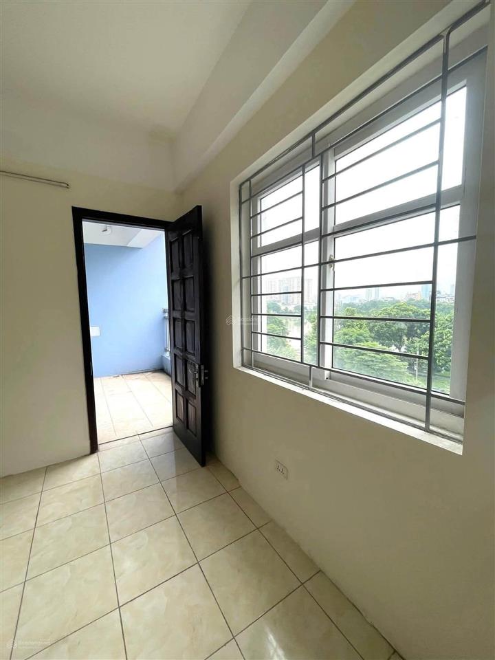 Cần bán chcc đền lừ 3, 2pn, 63m2, 4 tỷ, sđcc,  0984 583 ***