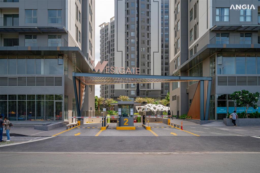 Bán căn hộ 2,85 tỷ, 60 m2, 2pn, 2wc, full nt , view xịn xò tại westgate